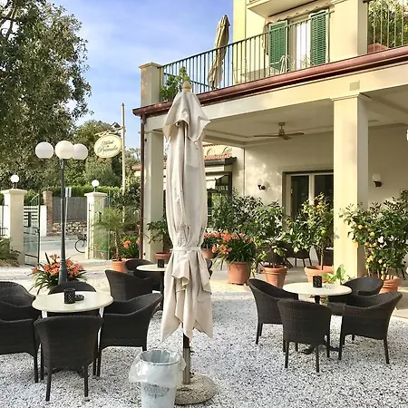 La Primula Szálloda 3*