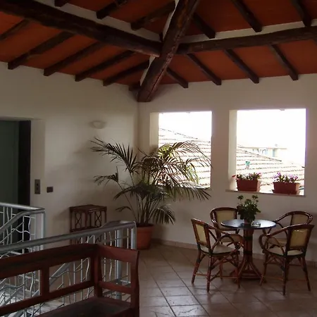 La Primula 3*
